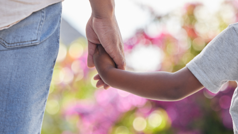 holding-daddys-hand-1200.png
